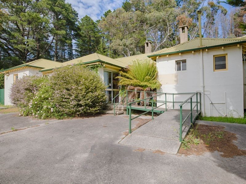 Former Por Cnr Kiln & Laurie Street, Portland NSW 2847