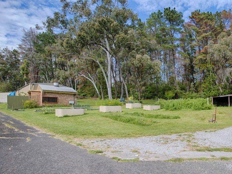 Former Por Cnr Kiln & Laurie Street, Portland NSW 2847