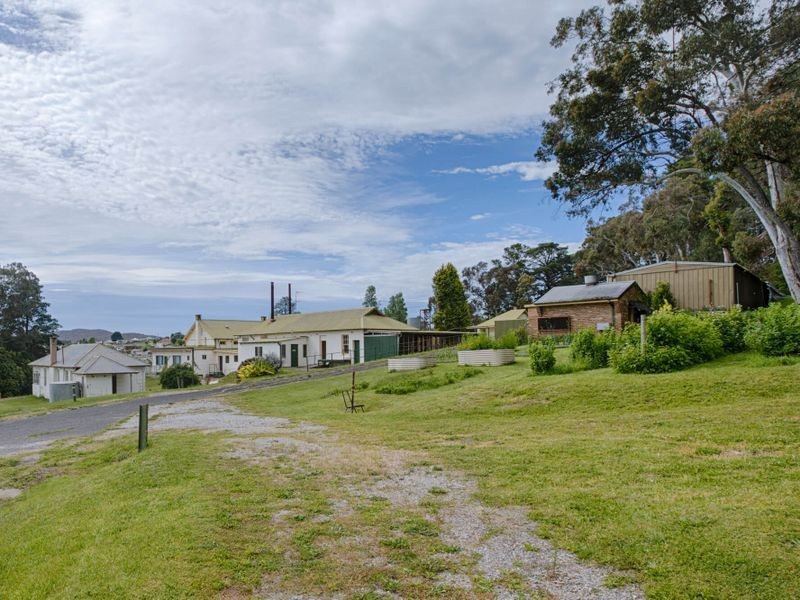 Former Por Cnr Kiln & Laurie Street, Portland NSW 2847