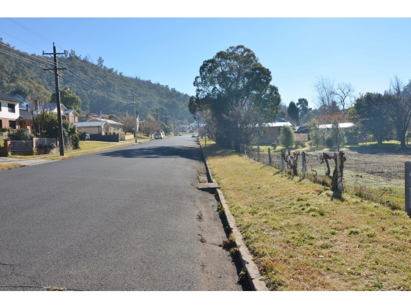 27 Macaulay Street, Lithgow NSW 2790