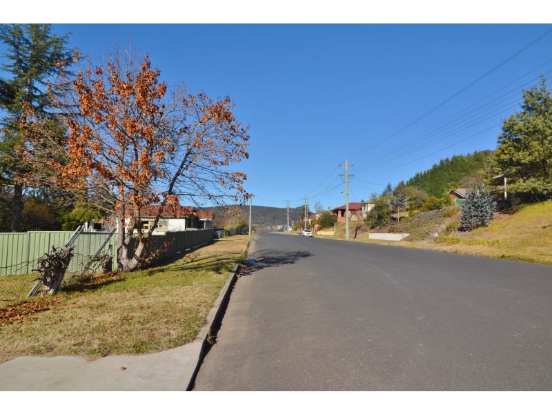 27 Macaulay Street, Lithgow NSW 2790