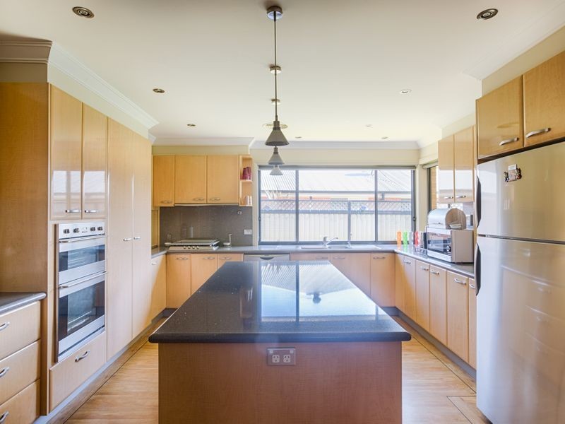 16 Thornley Close, Lithgow NSW 2790