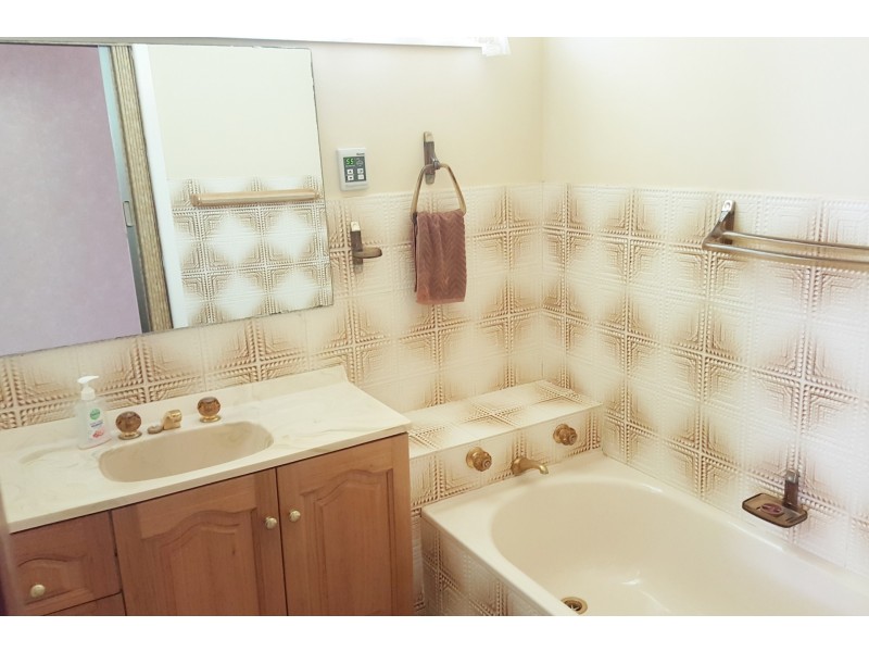 19 Wrights Road, Lithgow NSW 2790