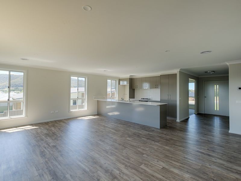 27 Surveyors Way, Lithgow NSW 2790