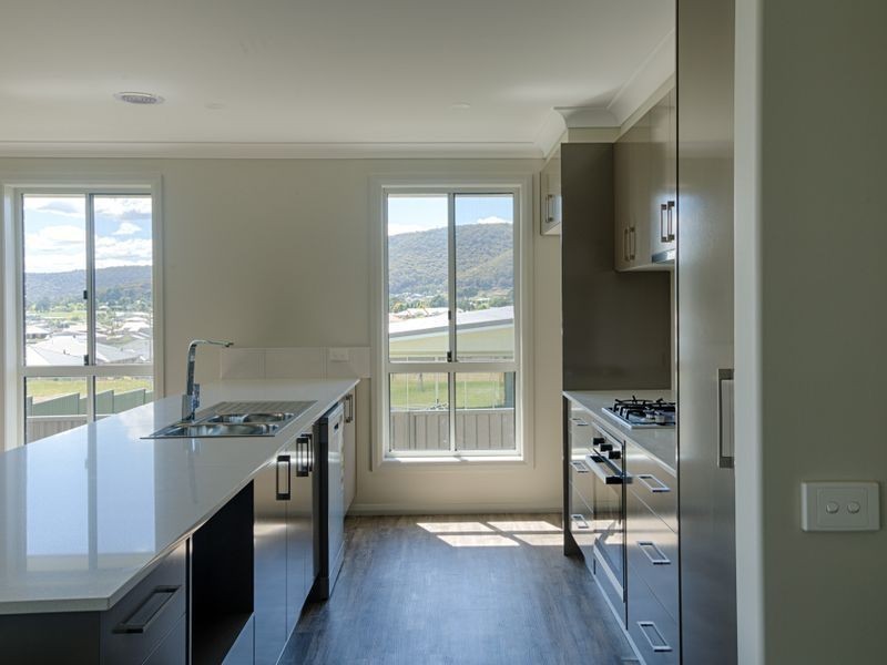 27 Surveyors Way, Lithgow NSW 2790