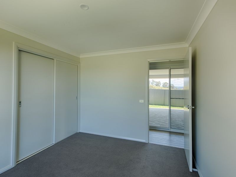 27 Surveyors Way, Lithgow NSW 2790