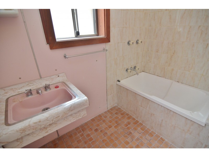 13-15 Macauley Street, Lithgow NSW 2790