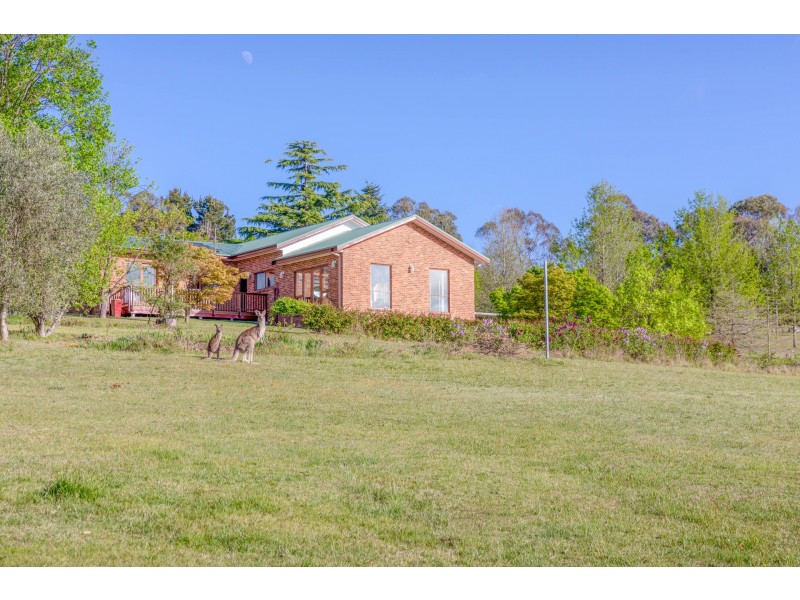 2C Hughes Lane, Marrangaroo NSW 2790