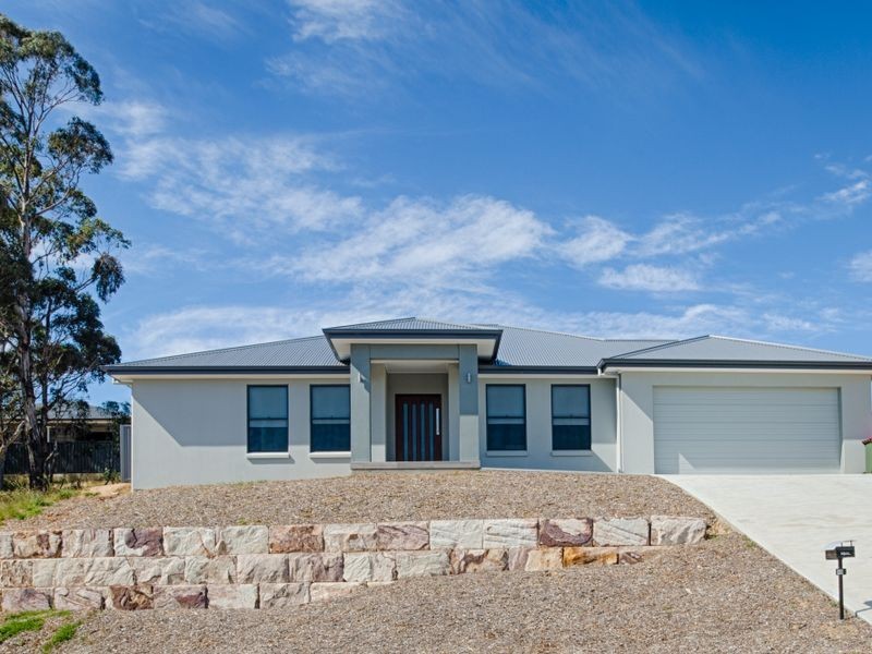 10 James O’Donnell Drive, Lithgow NSW 2790