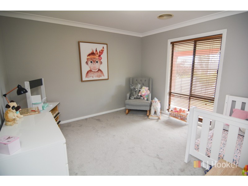 9 Main Street, Portland NSW 2847