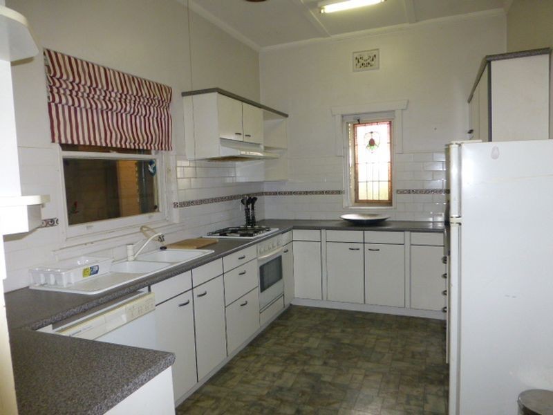 13 Padley Street, Lithgow NSW 2790