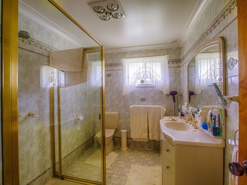 8 Hill Range Crescent, Lithgow NSW 2790