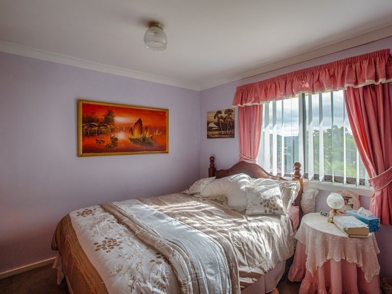 8 Hill Range Crescent, Lithgow NSW 2790