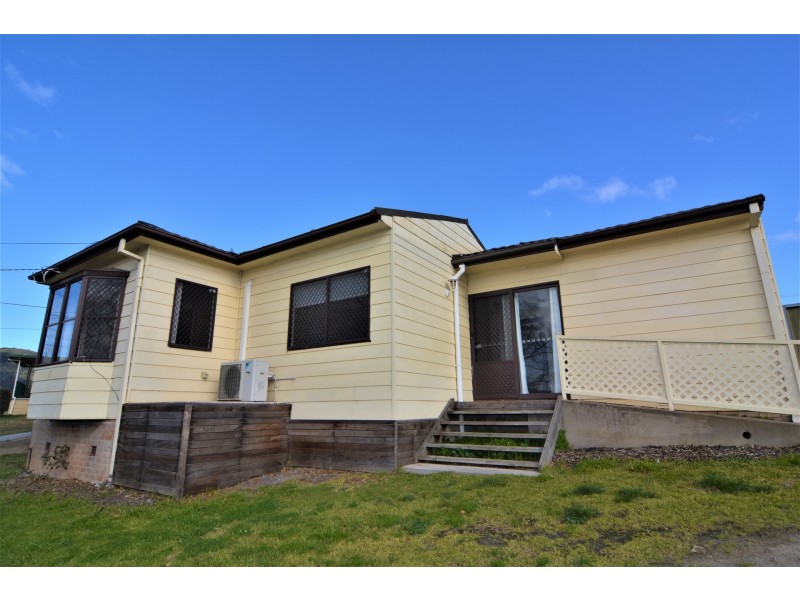 77 Musket Parade, Lithgow NSW 2790