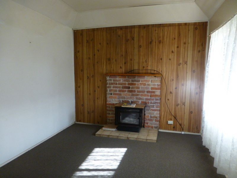 121 Williwa Street, Portland NSW 2847