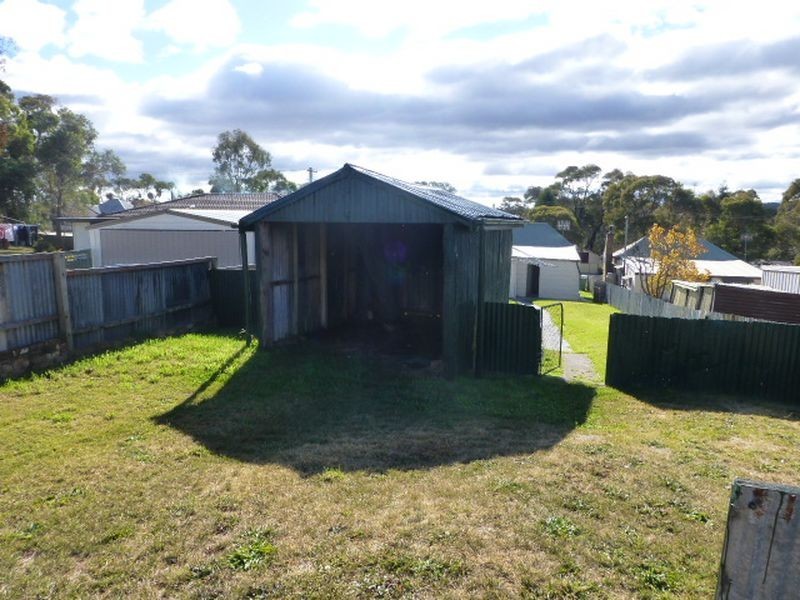 121 Williwa Street, Portland NSW 2847