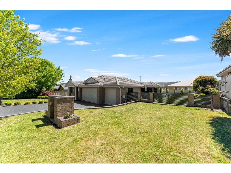 13 Munjowee Circle, Lithgow NSW 2790