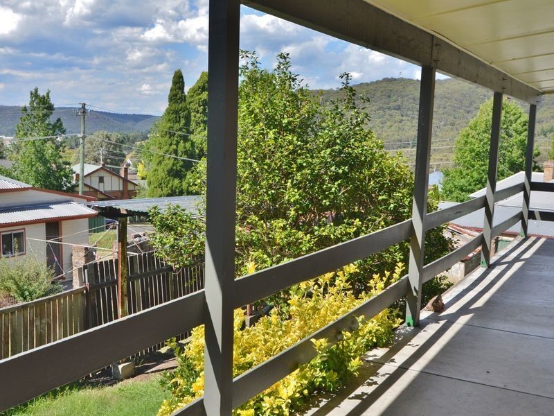 3 Hill Range Crescent, Lithgow NSW 2790