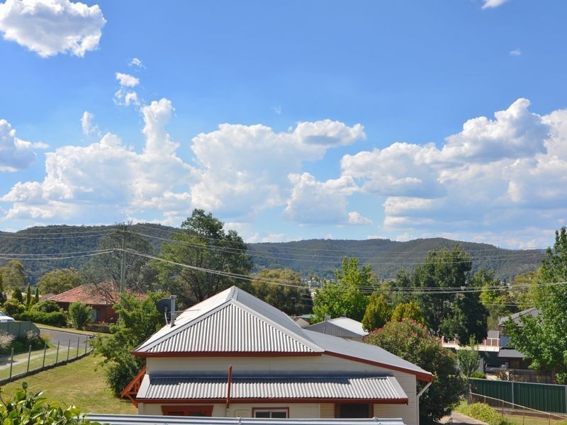 3 Hill Range Crescent, Lithgow NSW 2790