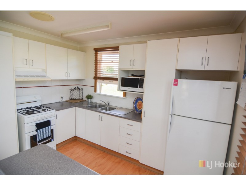 38 Landa Street, Lithgow NSW 2790