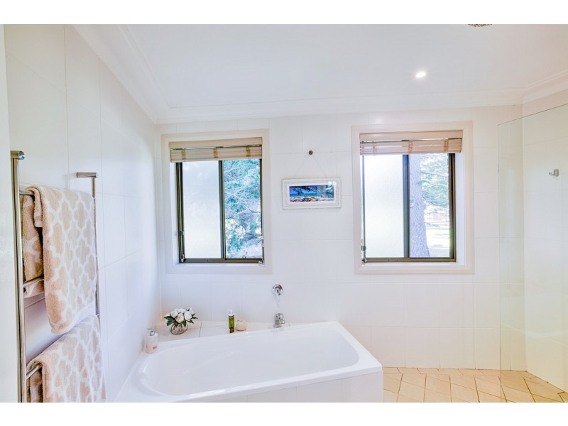 135 Hassans Walls Road, Lithgow NSW 2790