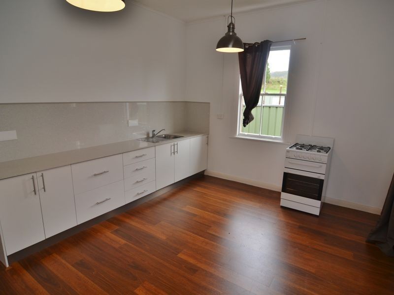 1E Inch Street, Lithgow NSW 2790