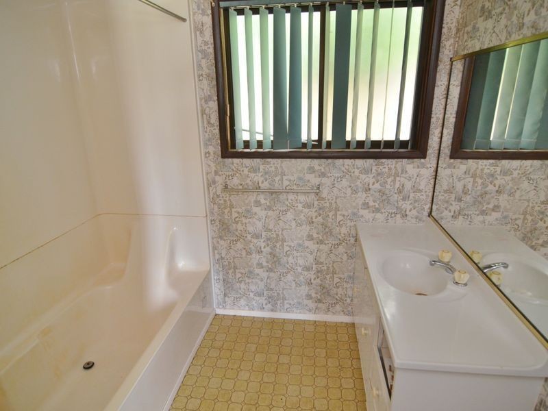 16 Watson Avenue, Cullen Bullen NSW 2790