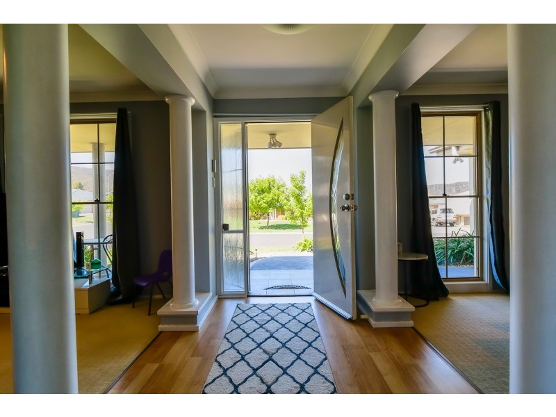 6 Fitzpatrick Place, Lithgow NSW 2790