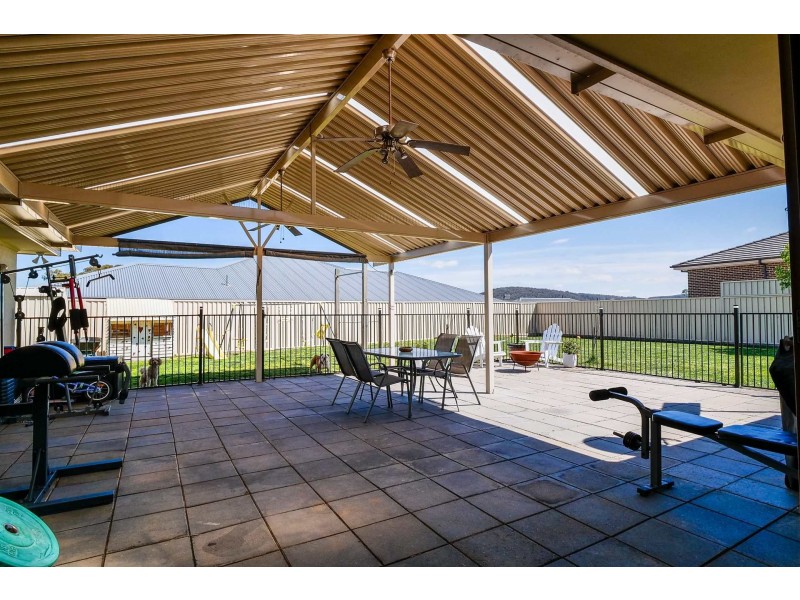 6 Fitzpatrick Place, Lithgow NSW 2790