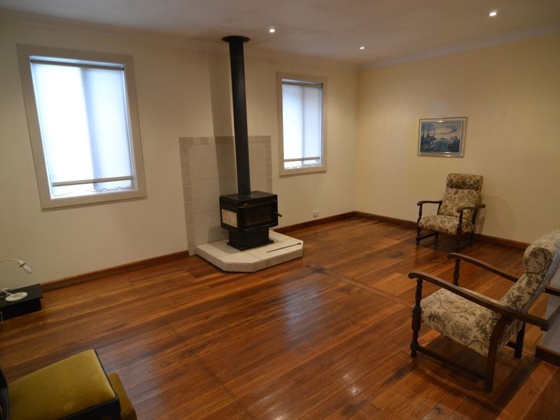 150 Macauley Street, Lithgow NSW 2790