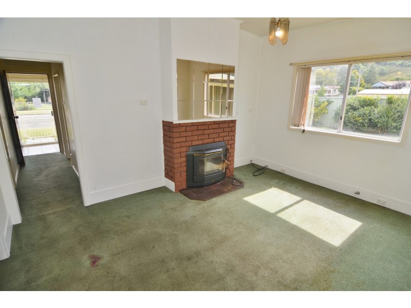 4 Wear Street, Lithgow NSW 2790