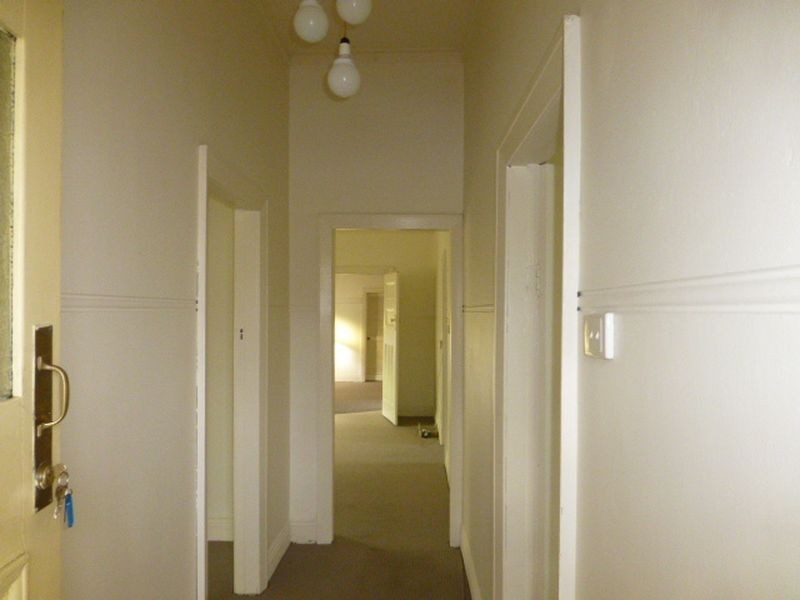 19 Sandford Ave, Lithgow NSW 2790