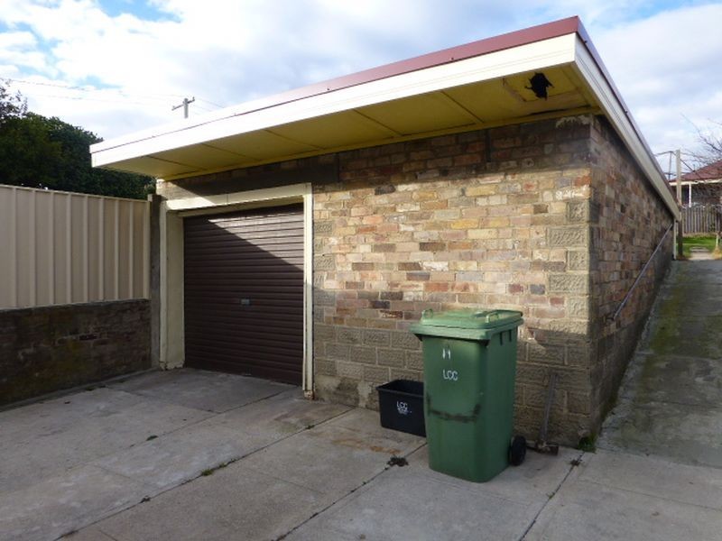 19 Sandford Ave, Lithgow NSW 2790