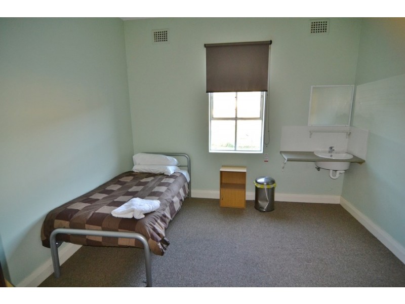 20-22 Castlereagh Highway (royal Hotel), Cullen Bullen NSW 2790