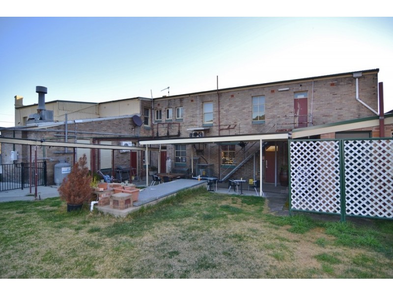 20-22 Castlereagh Highway (royal Hotel), Cullen Bullen NSW 2790