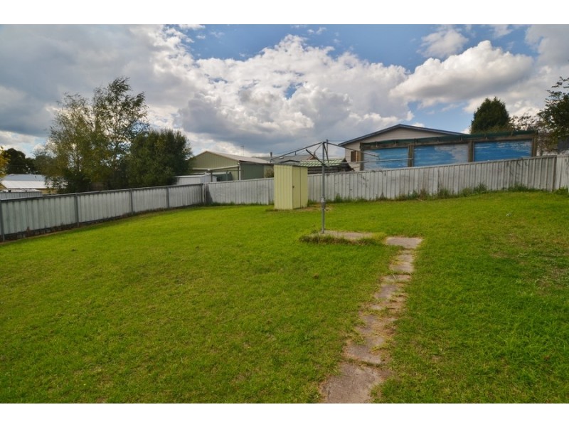 8 Hume Avenue, Wallerawang NSW 2845