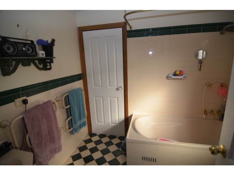 2 Victoria Avenue, Lithgow NSW 2790