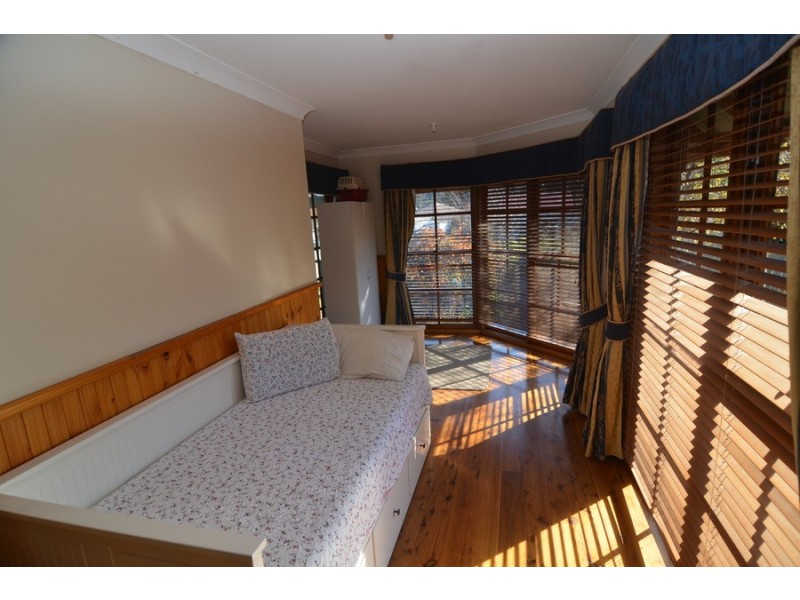 2 Victoria Avenue, Lithgow NSW 2790