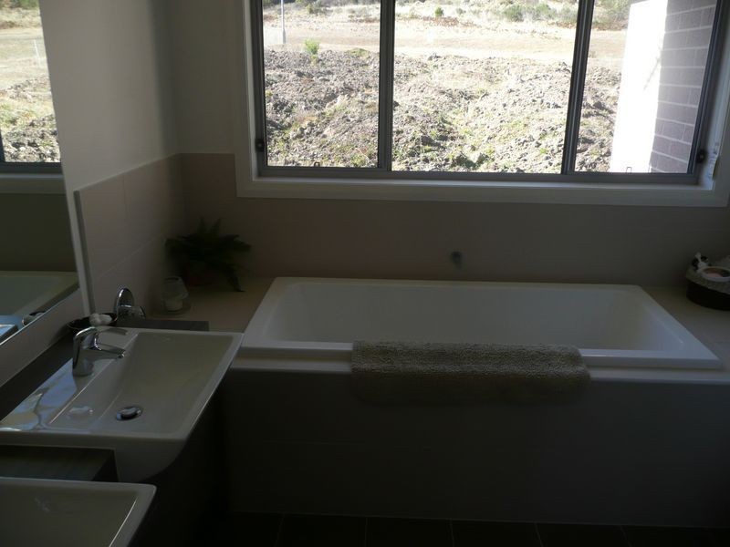 17 Sandalwood Drive, Lithgow NSW 2790