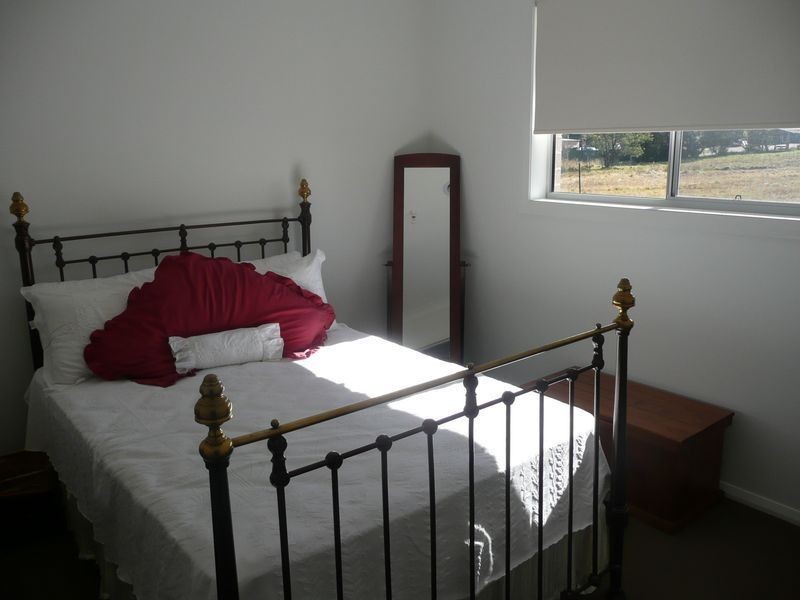 17 Sandalwood Drive, Lithgow NSW 2790