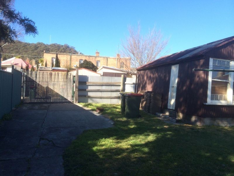 215 Mort Street, Lithgow NSW 2790