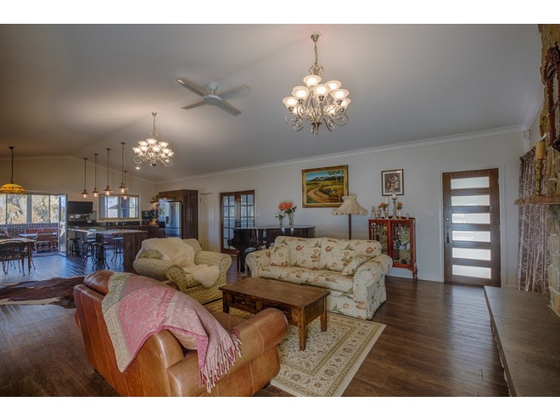 36 Surveyors Way, Lithgow NSW 2790