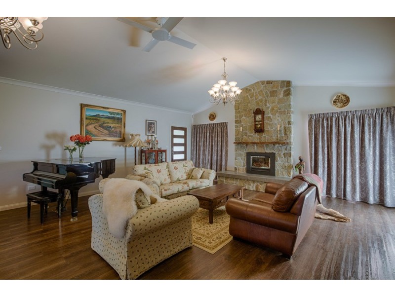 36 Surveyors Way, Lithgow NSW 2790