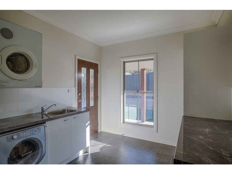 36 Surveyors Way, Lithgow NSW 2790