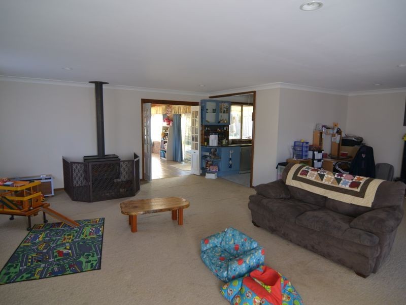 24 Main Street, Portland NSW 2847