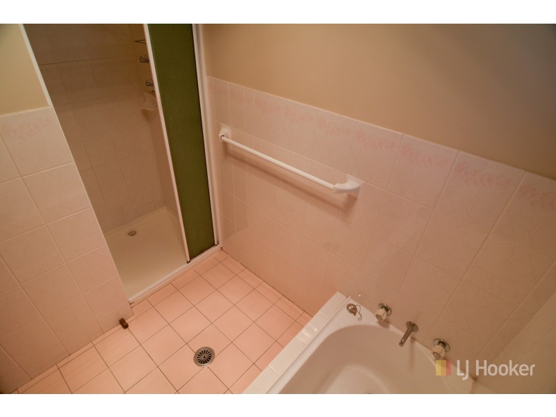 63 Enfield Avenue, Lithgow NSW 2790