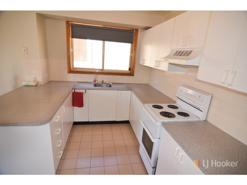 63 Enfield Avenue, Lithgow NSW 2790