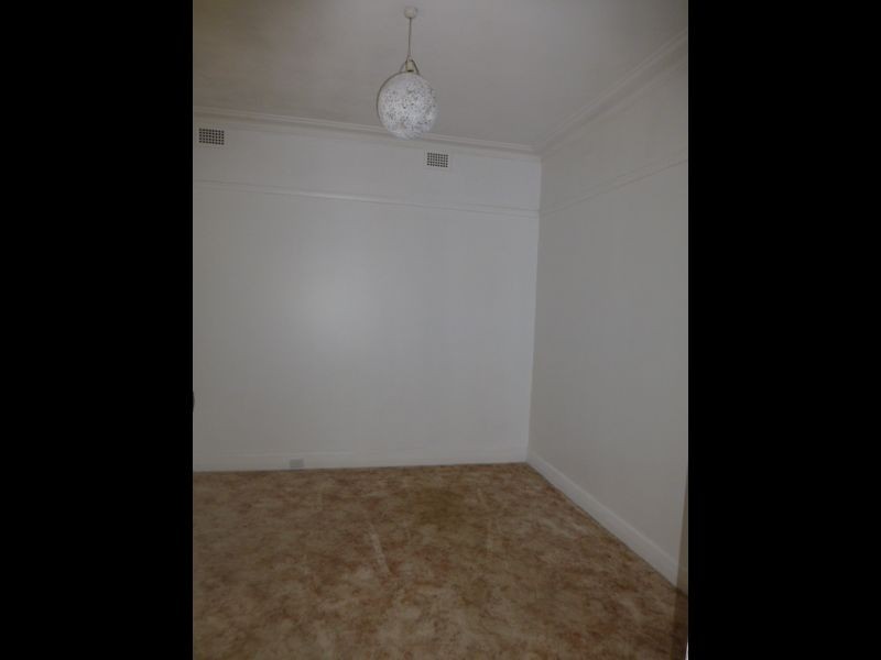 39 Ordnance Ave, Lithgow NSW 2790