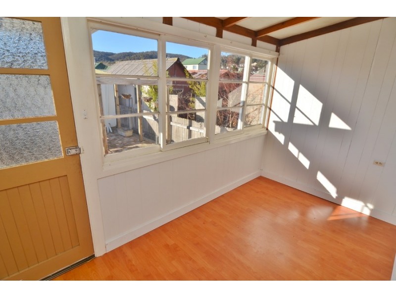 37 Academy Street, Lithgow NSW 2790