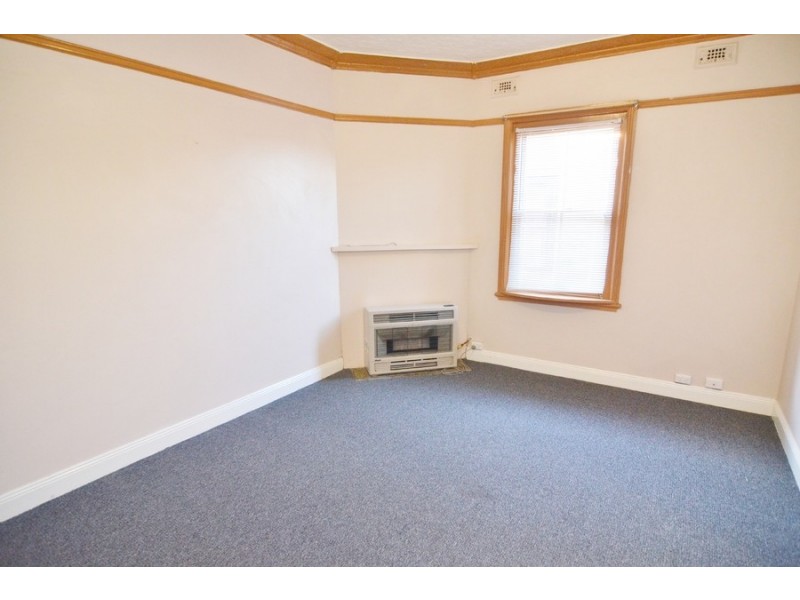 33 Calero Street, Lithgow NSW 2790